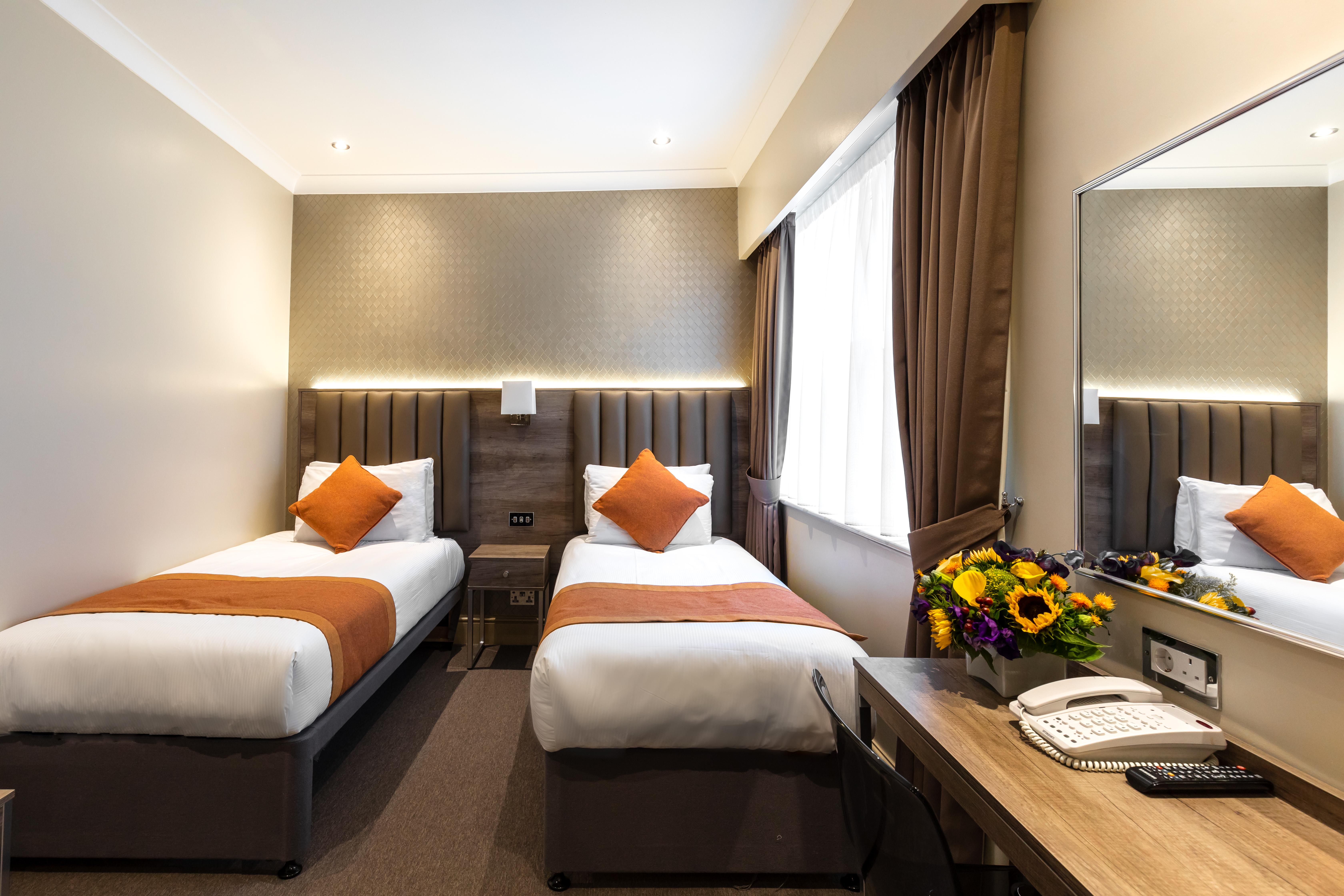 Sidney Hotel London-Victoria Екстериор снимка
